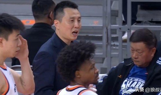 对阵广东狂轰12分18板3助3帽！卢伟：怀特塞德贡献非常巨大