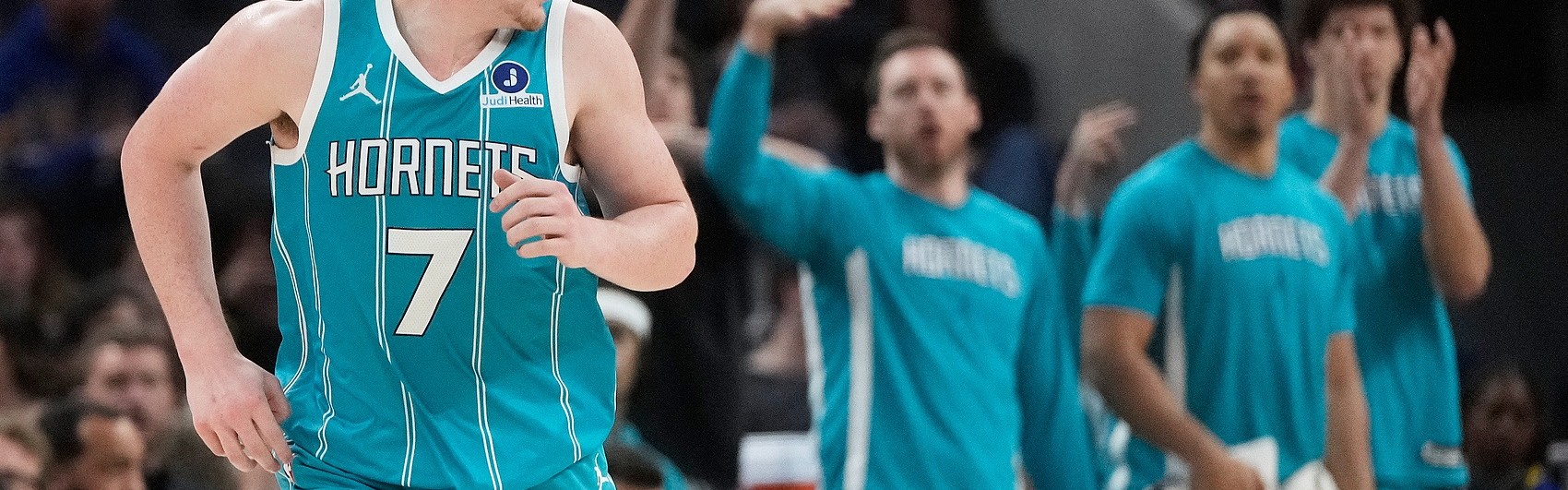 世界杯手机观看-NBA彩经：76人击退尼克斯 森林狼拿下勇士 湖人终结独行侠连胜